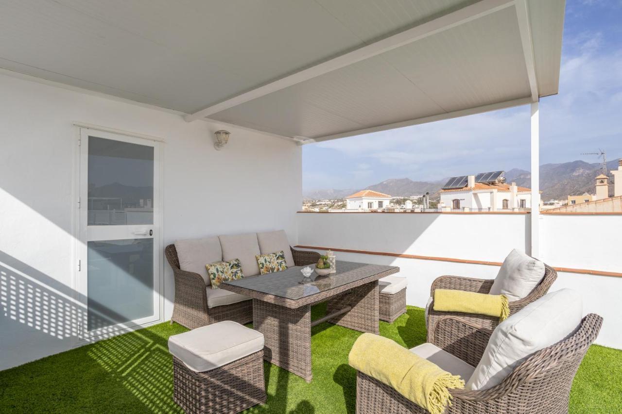 דירות נרחה Terraza Mar Y Montana מראה חיצוני תמונה